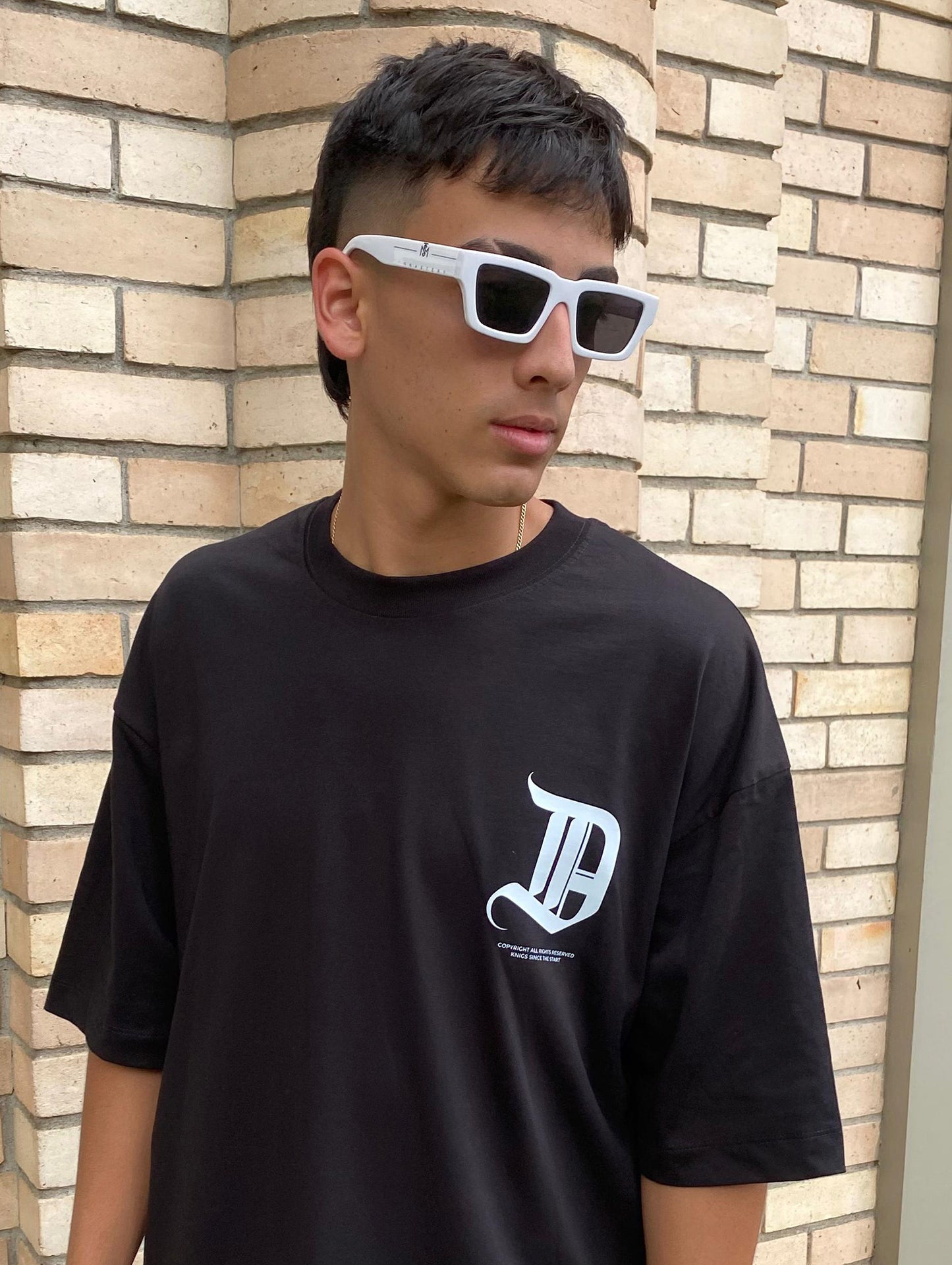 DANGEROUS | CAMISETA OVERSIZE LUXURY 230