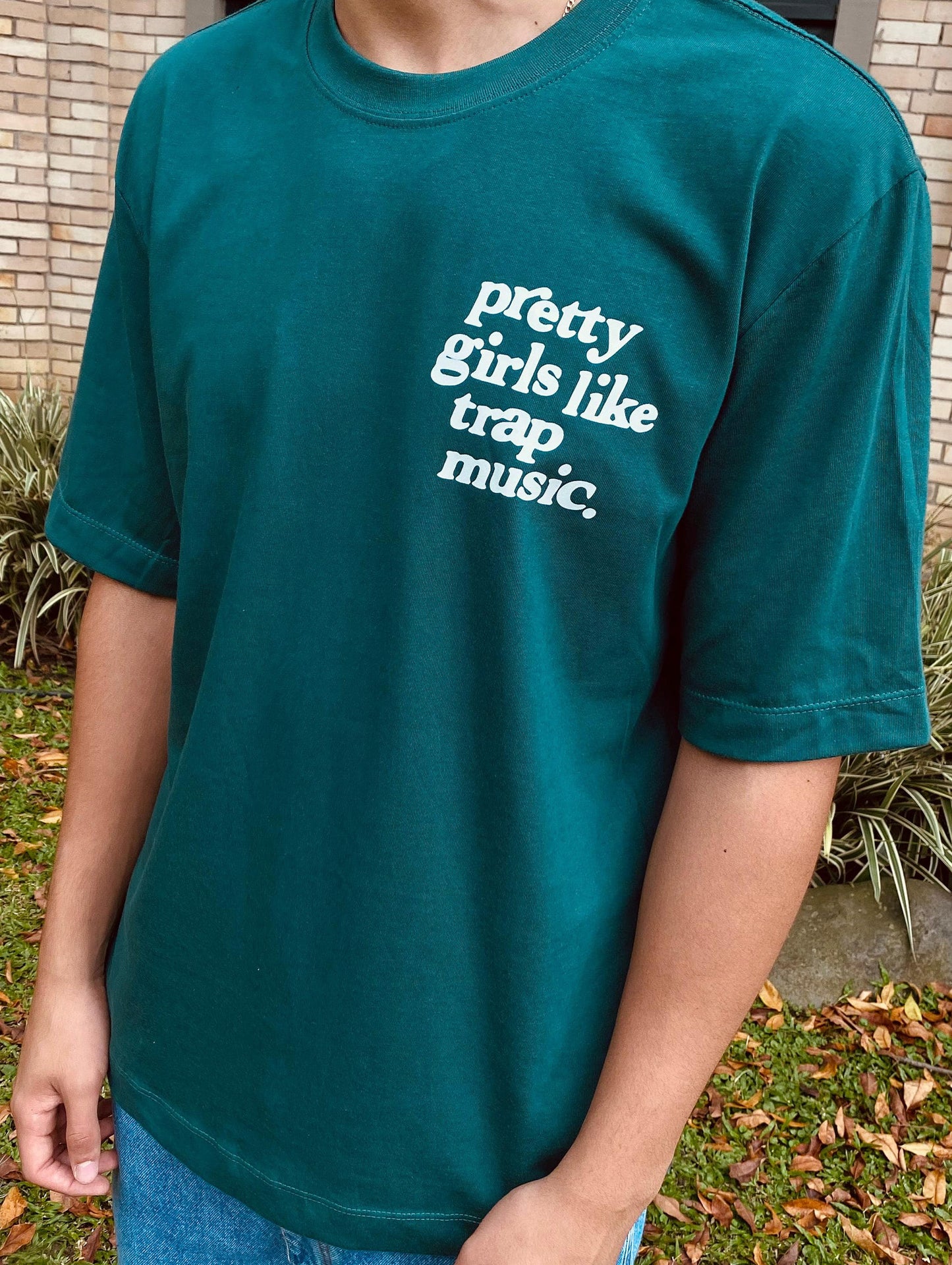 TRAP MUSIC | CAMISETA REGULAR FIT PREMIUM