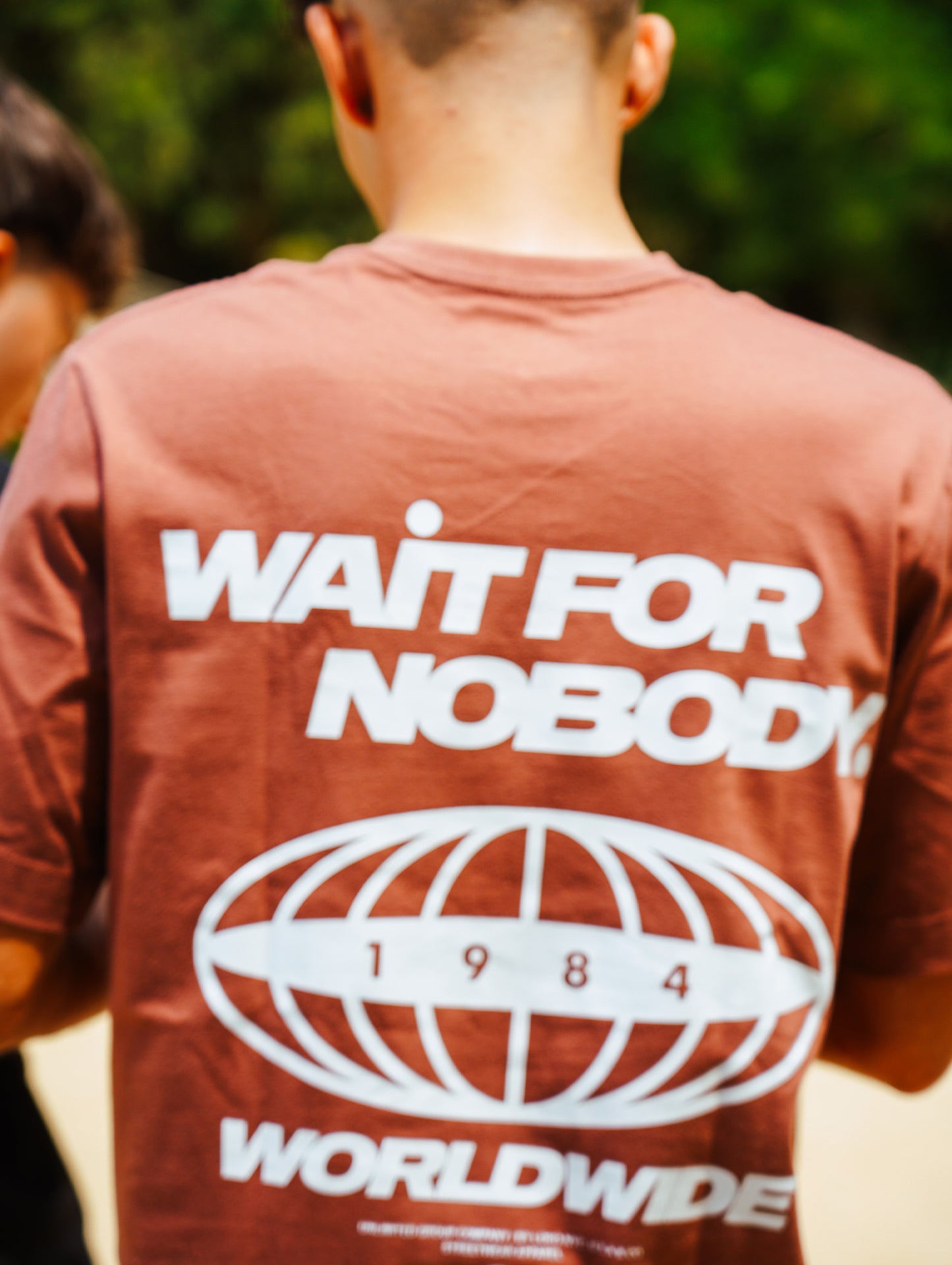 NOBODY | CAMISETA REGULAR FIT PREMIUM