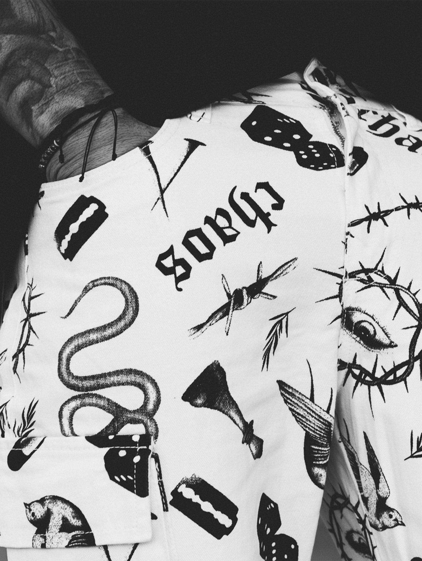 PANTALÓN VAQUERO BLANCO VANDALS | BAGGIE LUXURY